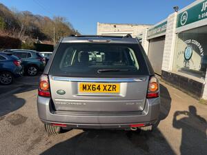Land Rover Freelander 2 2.2 SD4 SE TECH SUV 5dr Diesel CommandShift 4WD EURO 5 (190 PS)