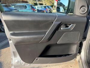 Land Rover Freelander 2 2.2 SD4 SE TECH SUV 5dr Diesel CommandShift 4WD EURO 5 (190 PS)