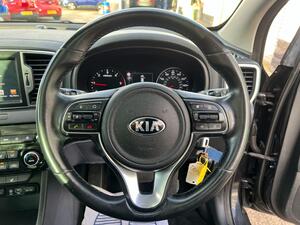Kia Sportage 1.7 CRDI 3 SUV 5dr Diesel DCT EURO 6 (s/s) (139 BHP)