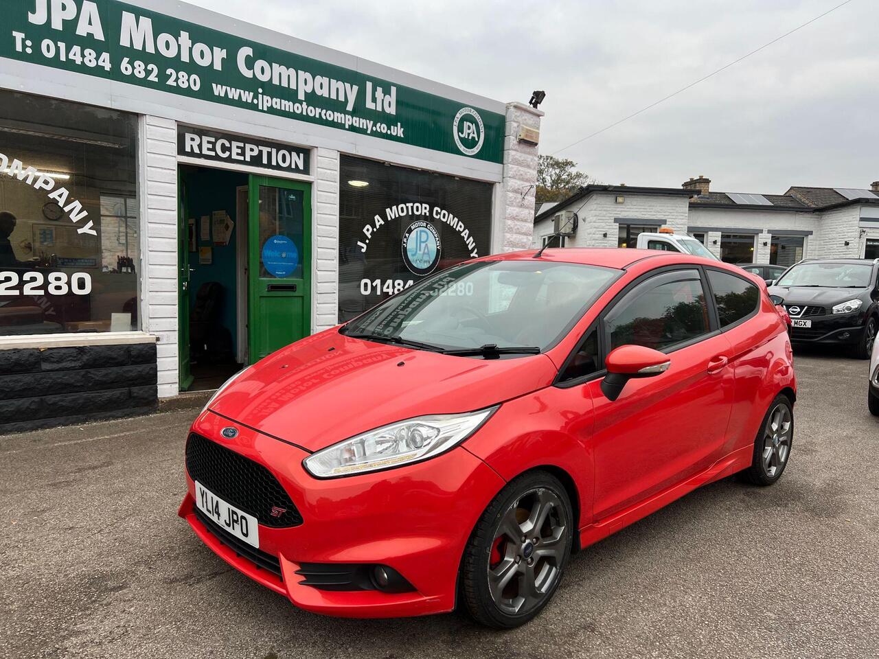 Ford Fiesta 1.6T EcoBoost ST-2 Hatchback 3dr Petrol Manual EURO 5 (182 PS)