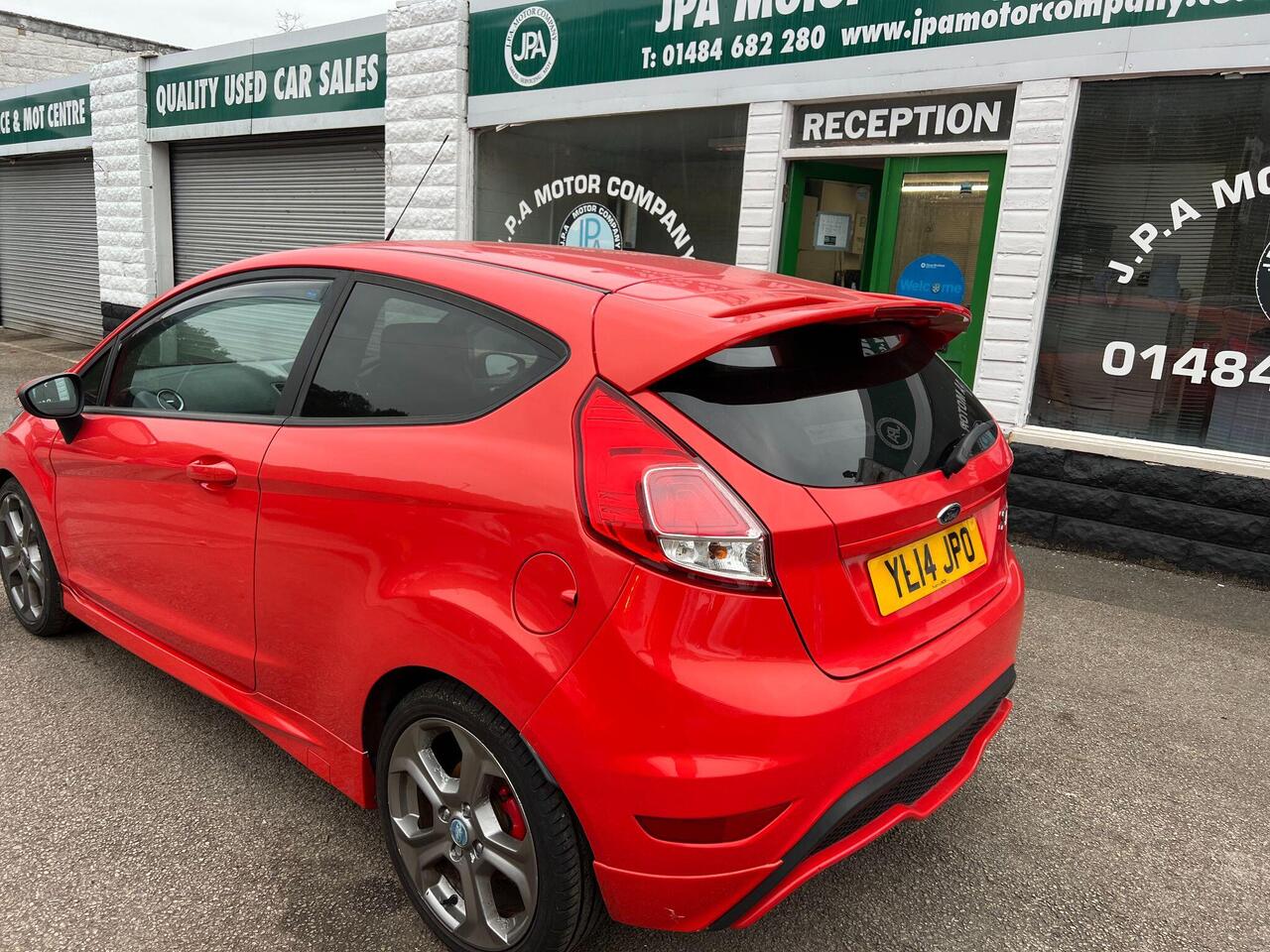 Ford Fiesta 1.6T EcoBoost ST-2 Hatchback 3dr Petrol Manual EURO 5 (182 PS)