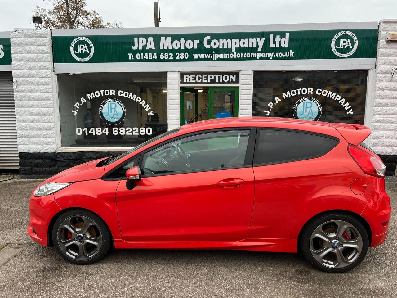 Ford Fiesta 1.6T EcoBoost ST-2 Hatchback 3dr Petrol Manual EURO 5 (182 PS)