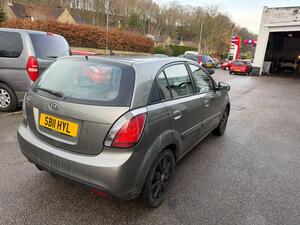 Kia Rio 1.4 Graphite Hatchback 5dr Petrol Manual (139 g/km, 95 BHP)