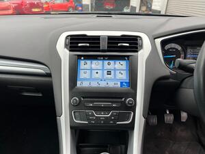 Ford Mondeo 2.0 TDCi ECO Zetec Edition Hatchback 5dr Diesel Manual Euro 6 (s/s) (150 ps)
