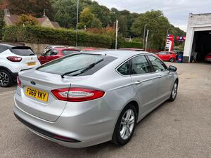 Ford Mondeo 2.0 TDCi ECO Zetec Edition Hatchback 5dr Diesel Manual Euro 6 (s/s) (150 ps)