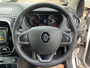 Renault Captur 0.9 TCe ENERGY Iconic Euro 6 (s/s) 5dr