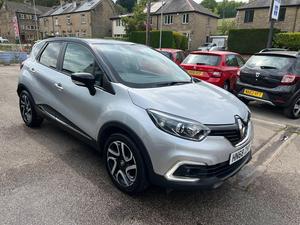Renault Captur 0.9 TCe ENERGY Iconic Euro 6 (s/s) 5dr