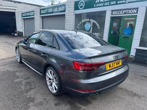 Audi A4 2.0 TDI S line S Tronic quattro Euro 6 (s/s) 4dr